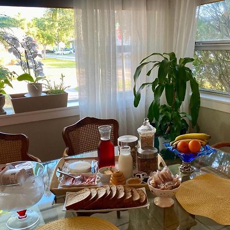 Villa Olivia Guest Rooms Голлівуд Екстер'єр фото