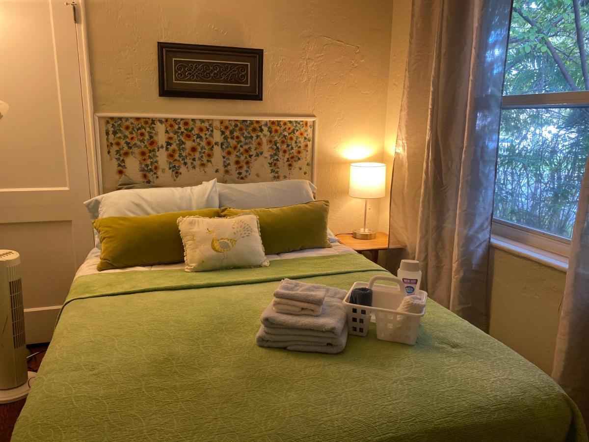 Villa Olivia Guest Rooms Голлівуд Екстер'єр фото